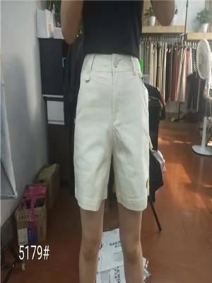 W62035179特价女休闲四分裤MD