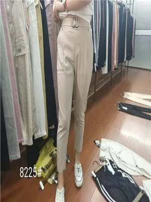 W62038225特价女休闲八分裤MD