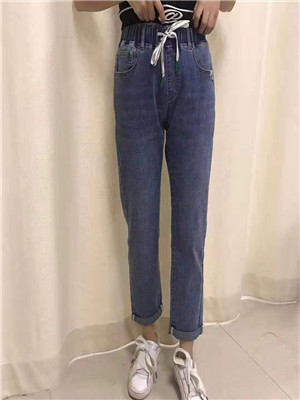 W604528313女牛仔九分裤MD