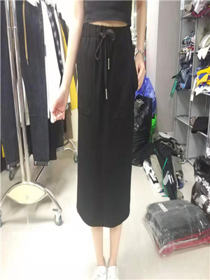 W9055825 C女秋季半身裙MD