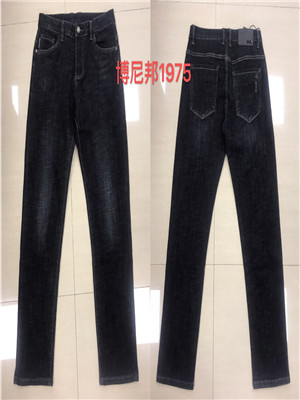 W37261975男牛仔长裤MD
