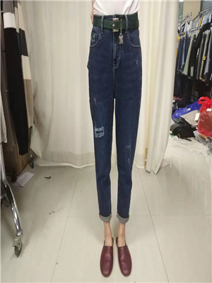 W604528373女牛仔九分裤MD