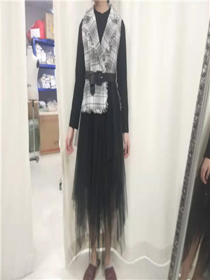W37559172C女秋季两件套裙(系)MD