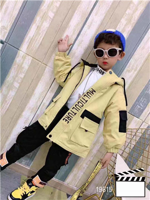 W687419815男中童外套MD