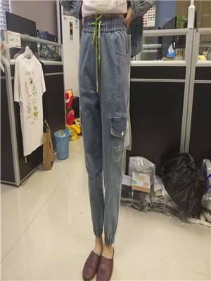 W35609181 女牛仔长裤MD