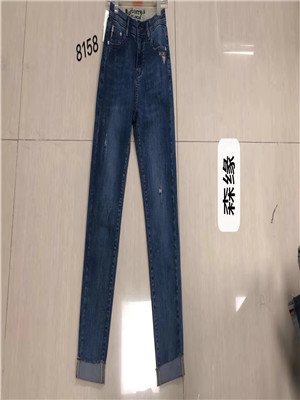 W38408158女牛仔长裤MD