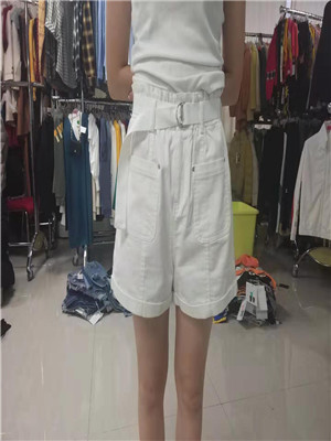 W34619783女休闲三分裤MD