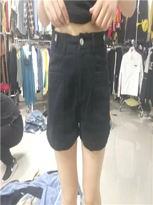 W34619796女休闲三分裤MD