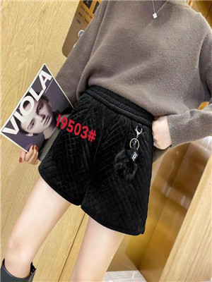 W906919503女休闲三分裤(绒料)MD