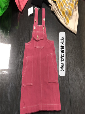 W64058807女中童休闲背带三分裤MD