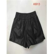 W33489913女休闲三分皮裤(加绒)MD
