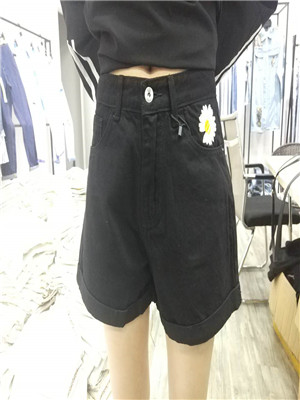 W3934Y008 C女牛仔三分裤MD
