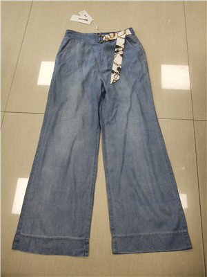 W99999096 外购爱依服女牛仔长裤