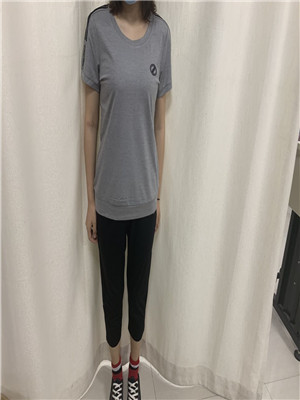 W35509237女运动套套装HD