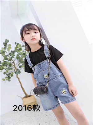 W68742016女中童背带三分裤HD