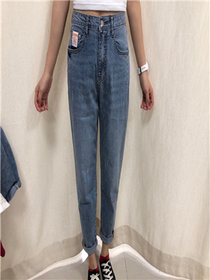 W38981108女牛仔九分裤MD