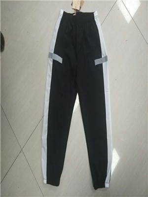 W68742020女中童休闲九分裤MD质