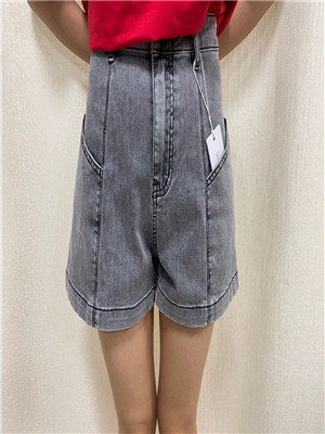 W3957396 女牛仔三分裤MD