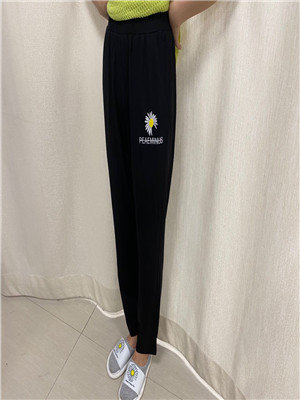 W35657211 女休闲九分裤MD
