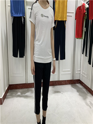 W35509235女运动套套装HH