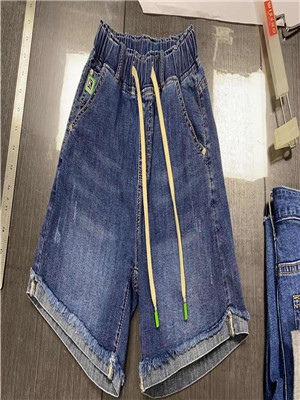 W38405013女牛仔四分裤MD