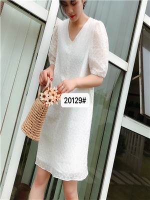 W614220129特价女夏季连衣裙MD质