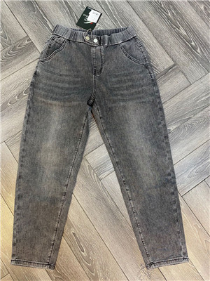 W604528883女牛仔九分裤MD
