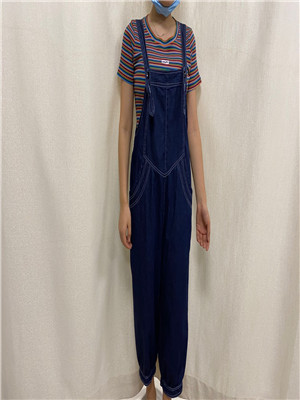 W33529329C女牛仔背带长裤MD