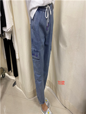 W3560703女牛仔九分裤MD