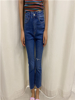 W37016076C女牛仔九分裤MD
