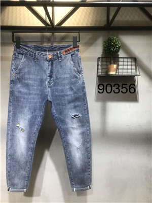 W115990356男牛仔九分裤MD