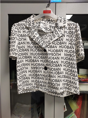 W999906693外购女短袖衬衫