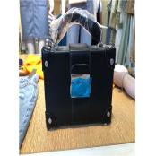 W99994500外购女斜跨包MD