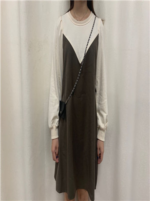 W35708811 女秋季连衣裙MD(系)