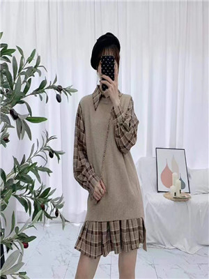 W32585079女秋季两件套裙MD