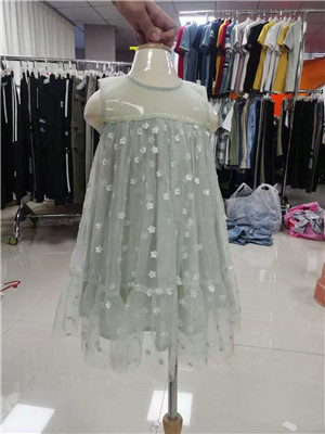 030Q28358女中童夏季连衣裙MD