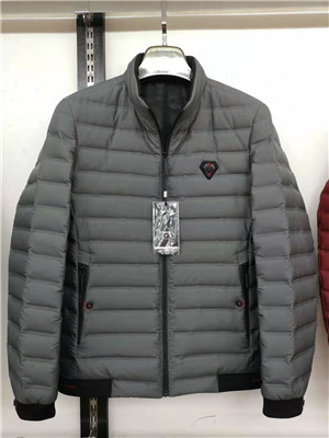 010W1909 特价男加厚外套MD